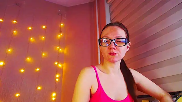 MelanyOx online show from February 16, 2025, 10:21 pm