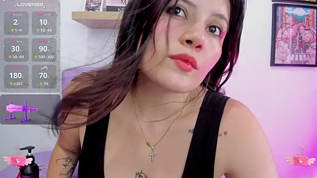 Carolina Burninng online show from October 2, 2025, 9:00 pm