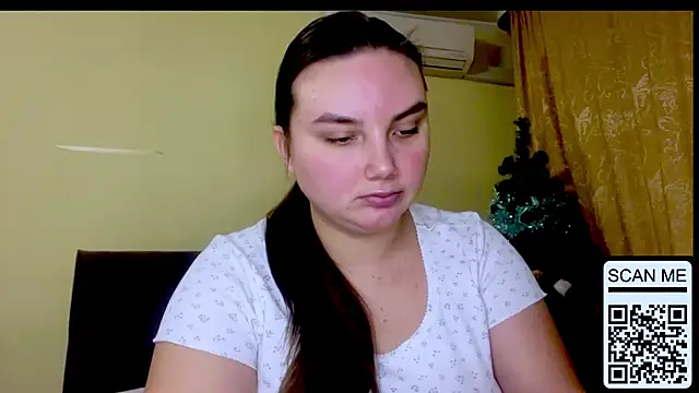 Dreamyblushfairy online show from February 4, 2026, 5:52 pm