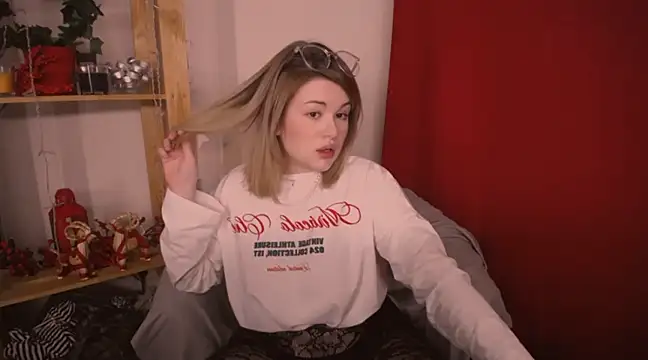 Snapshot of TessPleasure chatting on January 16, 2025, 8:00 am TessPleasure online show from January 16, 2025, 8:00 am