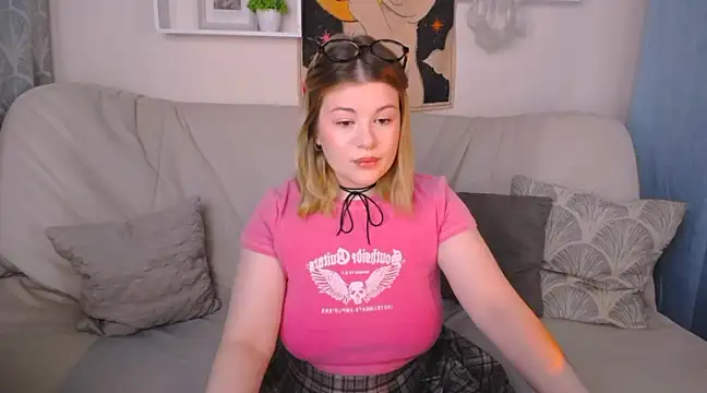 Snapshot of TessPleasure chatting on January 31, 2025, 4:47 am TessPleasure online show from January 31, 2025, 4:47 am