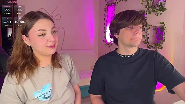 RobertAndLinela online show from December 5, 2025, 6:00 am