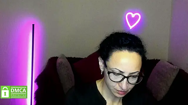 Arianasweety23 online show from September 28, 2025, 5:29 pm