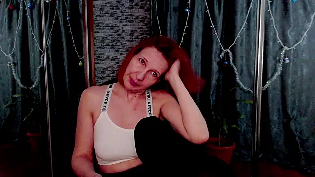 Snapshot of Colibri_ chatting on January 8, 2025, 12:17 am Colibri online show from January 8, 2025, 12:17 am
