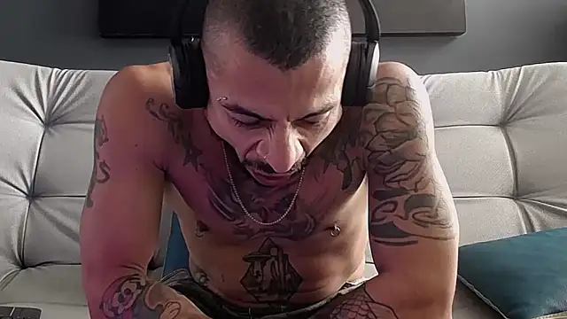 callme douglas online show from September 19, 2025, 2:18 pm