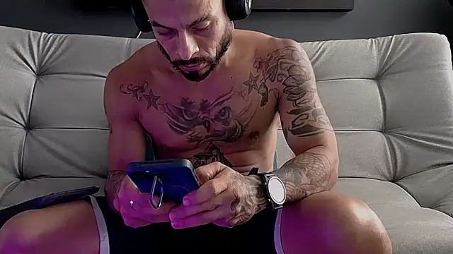 callme douglas online show from September 23, 2025, 2:42 pm