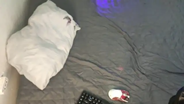 Snapshot of kyle_898 chatting on December 2, 2025, 1:50 pm kyle 898 online show from December 2, 2025, 1:50 pm