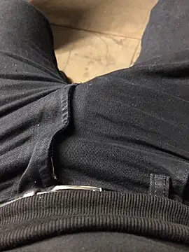 Snapshot of 22TT2295 chatting on December 29, 2024, 8:00 am 22TT2295 online show from December 29, 2024, 8:00 am