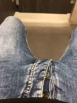 Snapshot of 22TT2295 chatting on January 2, 2025, 7:12 am 22TT2295 online show from January 2, 2025, 7:12 am