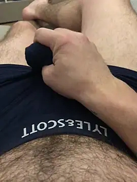 Snapshot of 22TT2295 chatting on January 12, 2025, 4:21 am 22TT2295 online show from January 12, 2025, 4:21 am