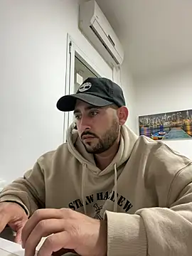 Snapshot of luffykingofpirets chatting on January 10, 2025, 2:34 pm luffykingofpirets online show from January 10, 2025, 2:34 pm