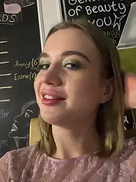 KiraMyers online show from January 12, 2025, 12:01 pm