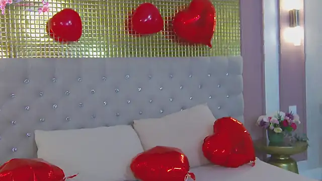 KiraMyers online show from February 14, 2025, 6:12 am