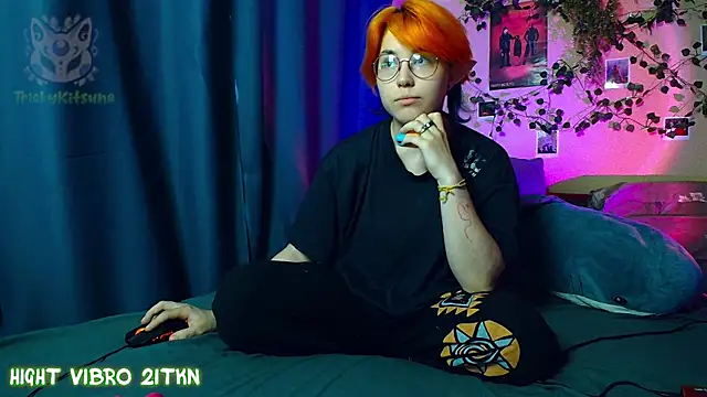 Snapshot of TrickyKitsune chatting on July 9, 2026, 4:22 pm TrickyKitsune online show from July 9, 2026, 4:22 pm