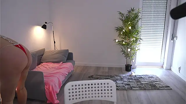 Magnetic Amy online show from April 18, 2026, 11:25 am