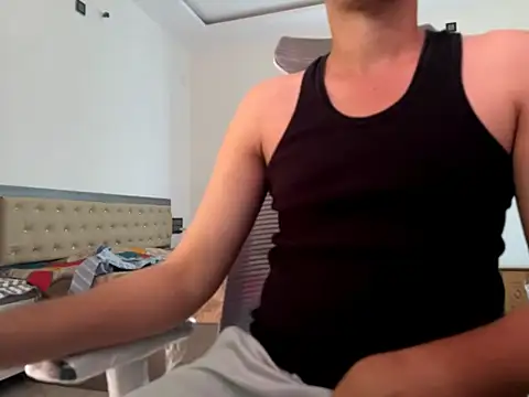 Snapshot of thewhitedickboyx1 chatting on January 10, 2025, 8:51 am thewhitedickboyx1 online show from January 10, 2025, 8:51 am