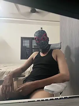 Snapshot of thewhitedickboyx1 chatting on January 15, 2025, 5:15 pm thewhitedickboyx1 online show from January 15, 2025, 5:15 pm