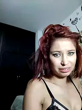 Mia WAll online show from January 18, 2025, 1:30 am