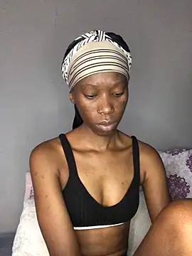 xxSexyTalia28 online show from April 10, 2026, 7:35 am