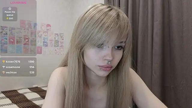 emodreamgirl online show from July 17, 2026, 6:13 pm