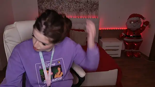 StellaFrost online show from January 3, 2025, 9:15 pm