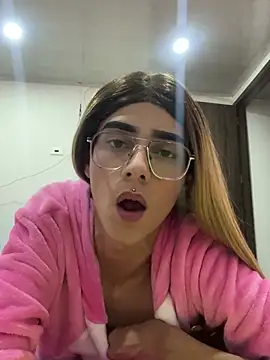 Snapshot of alahia_sweet chatting on January 9, 2025, 5:02 am alahia sweet online show from January 9, 2025, 5:02 am