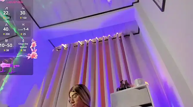 Snapshot of alahia_sweet chatting on February 6, 2025, 6:35 pm alahia sweet online show from February 6, 2025, 6:35 pm