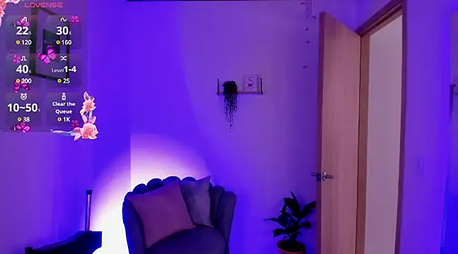 Snapshot of alahia_sweet chatting on February 19, 2025, 7:38 pm alahia sweet online show from February 19, 2025, 7:38 pm