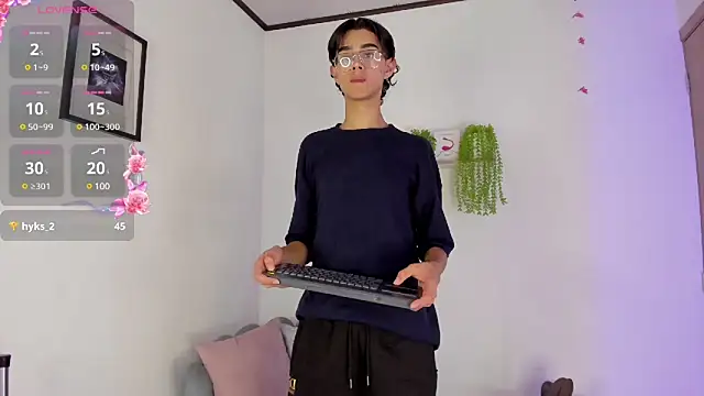 Snapshot of alahia_sweet chatting on March 21, 2025, 10:50 pm alahia sweet online show from March 21, 2025, 10:50 pm