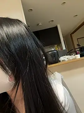 TAISHI chan online show from December 17, 2025, 4:24 pm