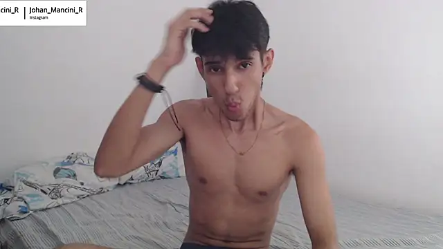 Snapshot of Johan_Mancini_R chatting on January 17, 2025, 7:38 pm Johan Mancini R online show from January 17, 2025, 7:38 pm