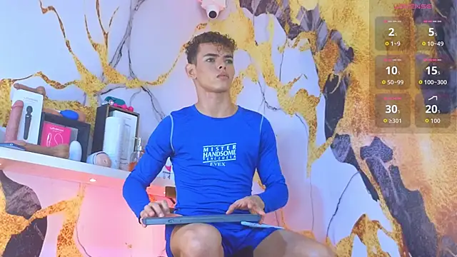 Snapshot of Nijinsky_LatinBoy chatting on December 16, 2025, 7:35 am Nijinsky LatinBoy online show from December 16, 2025, 7:35 am