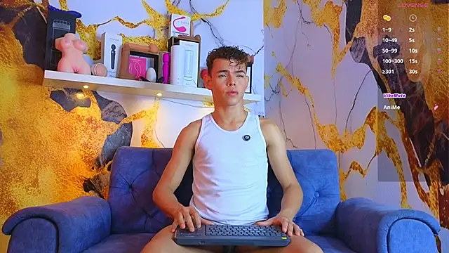 Snapshot of Nijinsky_LatinBoy chatting on January 13, 2026, 11:04 am Nijinsky LatinBoy online show from January 13, 2026, 11:04 am