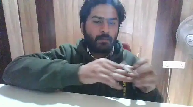 Snapshot of indihotguy chatting on February 6, 2025, 10:59 am indihotguy online show from February 6, 2025, 10:59 am