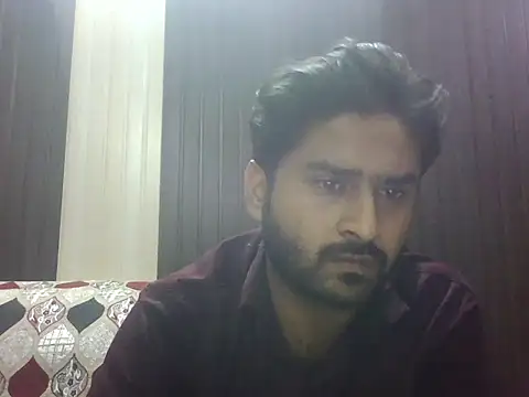 indihotguy online show from November 5, 2025, 2:06 pm