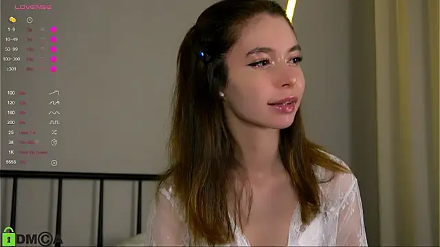 Snapshot of LittleOriana chatting on September 28, 2025, 2:50 am LittleOriana online show from September 28, 2025, 2:50 am