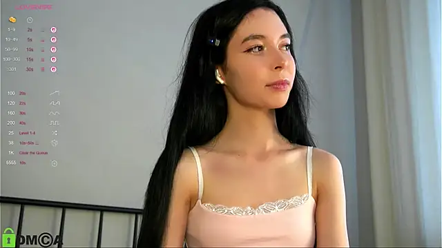 Snapshot of LittleOriana chatting on October 2, 2025, 10:00 am LittleOriana online show from October 2, 2025, 10:00 am