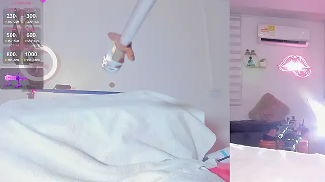 Maria Jones  online show from February 3, 2026, 1:15 am