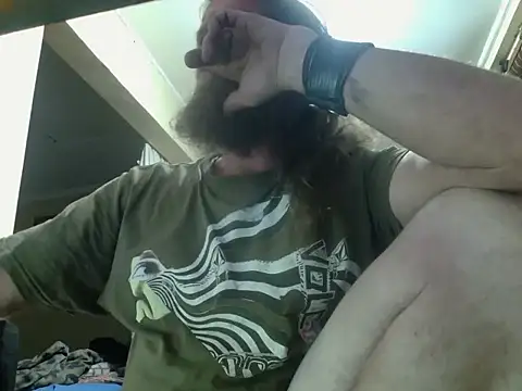 poesnuus999 online show from October 15, 2025, 9:04 pm