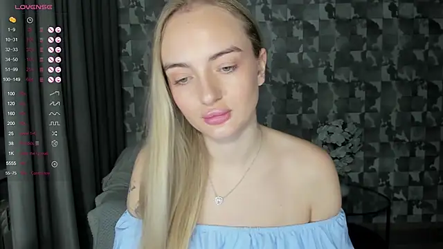 Snapshot of A_delina chatting on November 15, 2025, 1:40 pm A delina online show from November 15, 2025, 1:40 pm