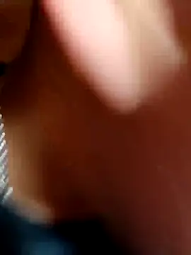 Snapshot of chinoxxx chatting on October 17, 2025, 8:55 pm chinoxxx online show from October 17, 2025, 8:55 pm