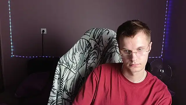 Snapshot of Leonnextdoor chatting on December 30, 2024, 3:24 pm Leonnextdoor online show from December 30, 2024, 3:24 pm