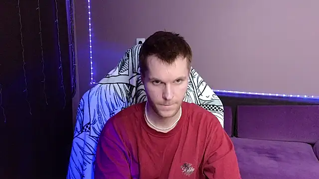 Snapshot of Leonnextdoor chatting on January 5, 2025, 3:34 pm Leonnextdoor online show from January 5, 2025, 3:34 pm