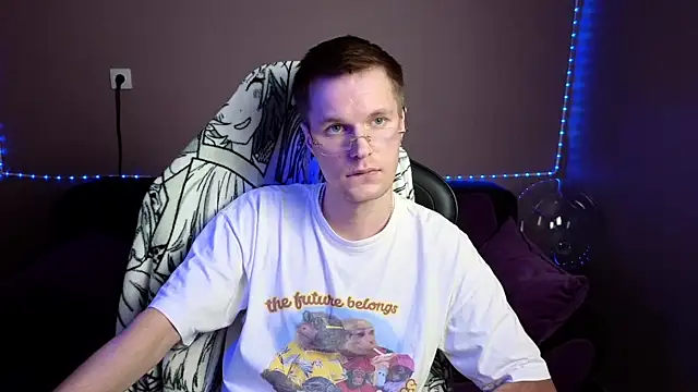 Snapshot of Leonnextdoor chatting on January 9, 2025, 9:37 am Leonnextdoor online show from January 9, 2025, 9:37 am