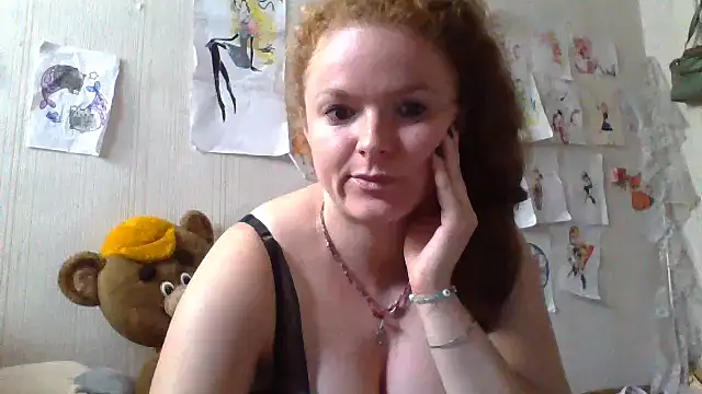 Snapshot of Rae_Jeannie chatting on September 18, 2025, 7:32 am Rae Jeannie online show from September 18, 2025, 7:32 am
