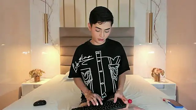 Maxi little online show from July 14, 2026, 8:25 pm