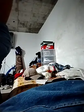 Snapshot of MartzJJ chatting on September 13, 2025, 8:52 pm MartzJJ online show from September 13, 2025, 8:52 pm