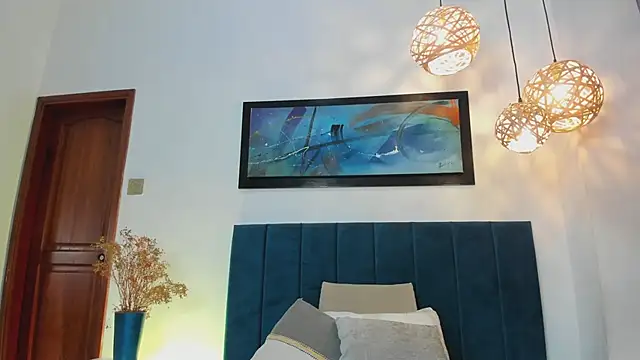 Snapshot of EloiseQuinn chatting on September 29, 2025, 1:05 pm EloiseQuinn online show from September 29, 2025, 1:05 pm