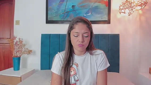 Snapshot of EloiseQuinn chatting on October 6, 2025, 1:52 pm EloiseQuinn online show from October 6, 2025, 1:52 pm