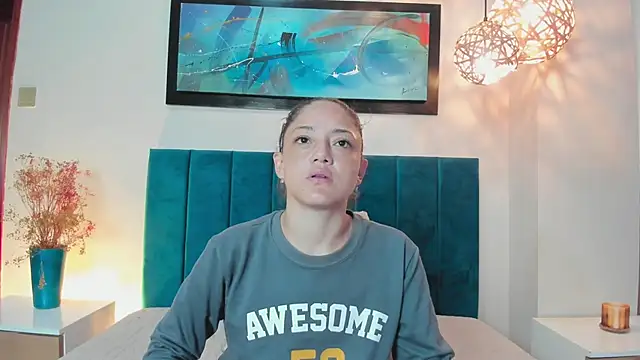 Snapshot of EloiseQuinn chatting on November 7, 2025, 12:38 pm EloiseQuinn online show from November 7, 2025, 12:38 pm